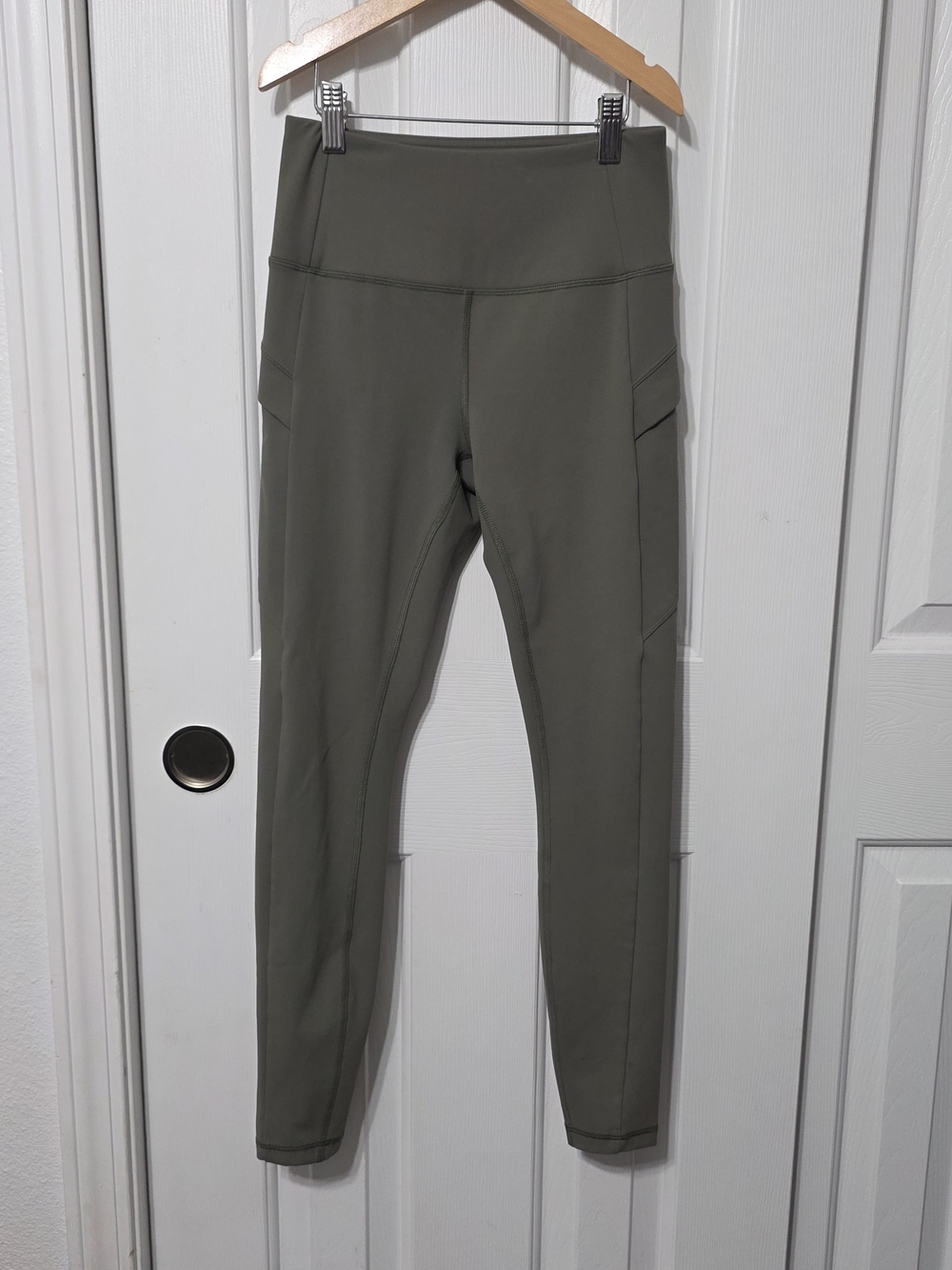 Women's Olive green Avalanche leggings, XS